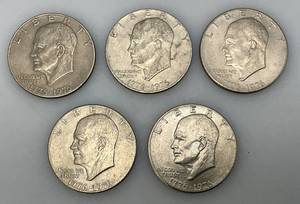 lot 5 image: 1776-1976 Plain No Mint Mark Bicentennial Eisenhower One Dollar Coins