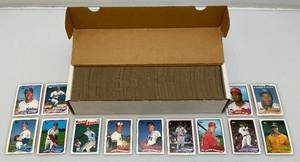 lot 49 image: Unsorted 1989 Topps Baseball Cards