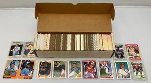 lot 51 image: Unsorted Misc. Sports Cards