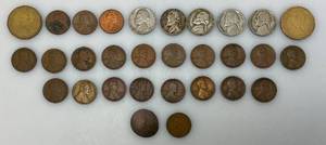 lot 117 image: Misc. US And Foreign Coins