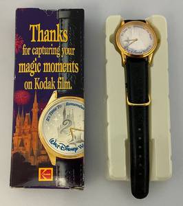 lot 150 image: Vintage Walt DISNEY World 25th Anniversary Wrist Watch In Original Pack (New Old Stock)