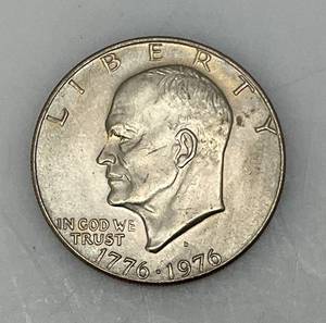 lot 216 image: 1776-1976 Type One Wide Print Bicentennial Eisenhower One Dollar Coin