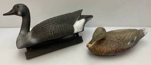 lot 250 image: Vintage goose And female Duck Decoys