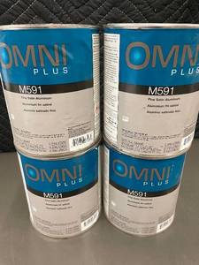 lot 36 image: Mpls - Omni Plus M591 Fine Satin Aluminum Paint, 4 Quarts