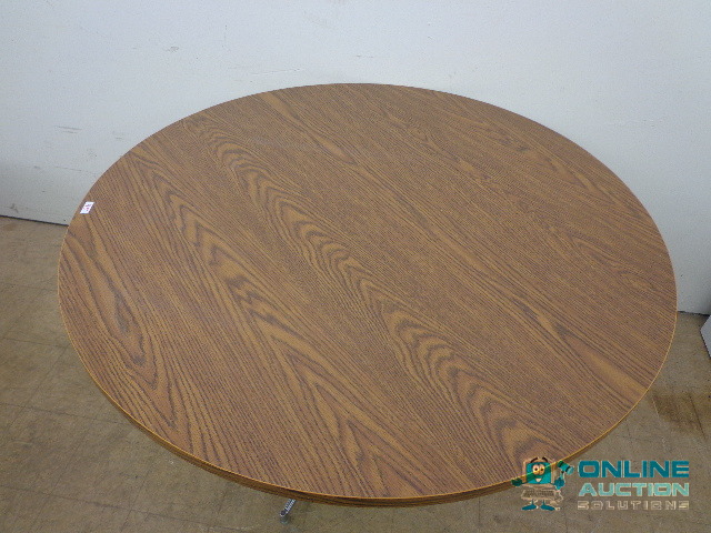 Woodgrain Round Table