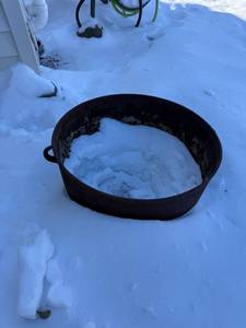 lot 86J image: Large Cast Iron Pig Pot with Side Handles