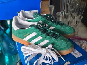 lot 201 image: Adidas Gazelle Indoor Shoes Size 4