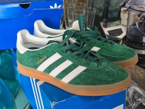 lot 203 image: Adidas Gazelle Indoor Shoes Size 7-12