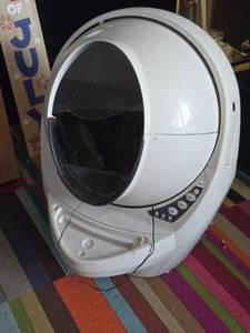 lot 221 image: Litter Robot� Model 3 LR3C-1000