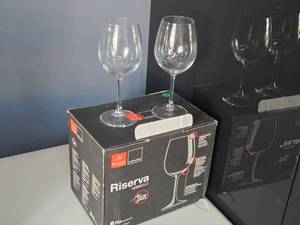 lot 231 image: Lot of (8) Nebbiolo Glasses by Riserva