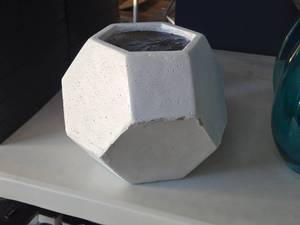 lot 254 image: Table Vase 11 x 11 x 9-12 (hexagonal)