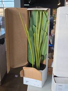 lot 258 image: Faux Plant 70 (in original packaging)