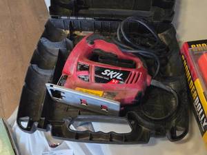 lot 268 image: Skil� Jig Saw with Case