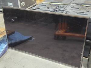 lot 1 image: LG 60 Flatscreen TV 6OUJ6300 with Remote Control and Power Cord