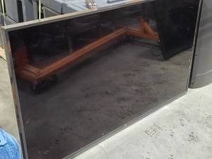 lot 2 image: LG 60 Flatscreen TV 6OUJ6300 with Remote Control