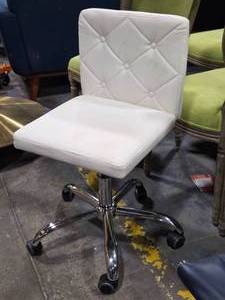 lot 28A image: Rolling Office Chair
