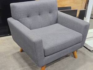 lot 77 image: Mid Century Modern Arm Chair 40 x 24 x 33 (gray fabric)