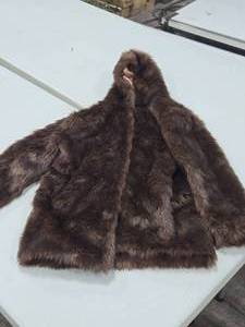 lot 108 image: Womens Faux Fur Coat Size ML by Shinesty