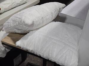 lot 126 image: Lot of (2) 14 Plush Short Wool Throw Pillows