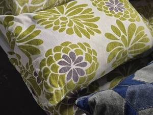 lot 130 image: Lot of (2) Textured Fabric Throw Pillows 21 x 12