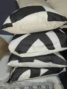 lot 165 image: Lot of (4) 15 Throw Pillows