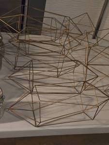 lot 335 image: Lot of (6) Metal Geometric Dcor 17 12 (oblong)