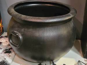 lot 380 image: Plastic Cauldron