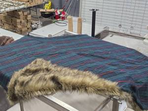 lot 106 image: Faux Fur Blanket 5 x 4 by Artisian De Luxe