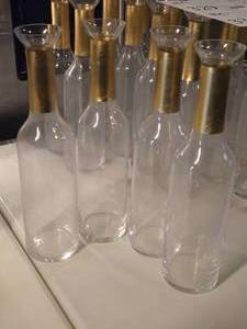 lot 329 image: Lot of (4) 14 Glass Vase (gold)