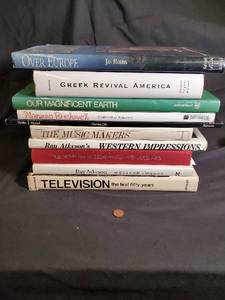 lot 5 image: Art, Culture, and History Coffee Table Books - 9 Volumes