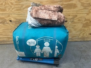 lot 11 image: LoveSac SuperSac with Cover