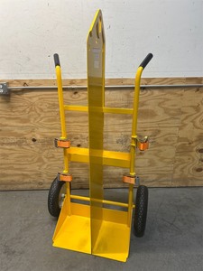 lot 14 image: Vestil Welding Cylinder Torch Cart 500-Lb. Capacity