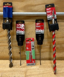 lot 173 image: Milwaukee Drill lot of 5