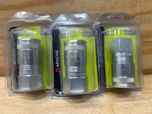 lot 177 image: Apache Flat Face Quick Disconnect lot of 3