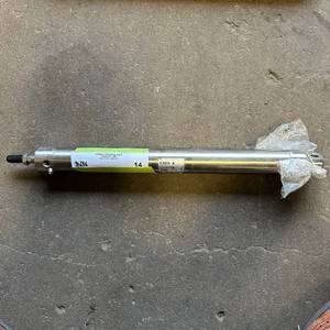 lot 14 image: Pneumatic Cylinder