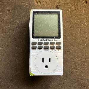 lot 22 image: Digital Timer Outlet