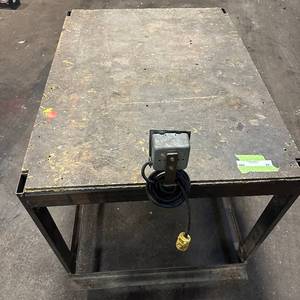 lot 72 image: Work Bench