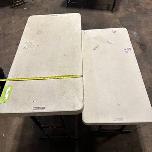 lot 76 image: 2 Folding Tables
