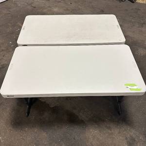 lot 77 image: 2 Folding Tables