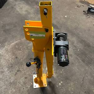 lot 84 image: Floor Mount WenchHoist