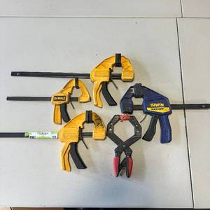 lot 105 image: Assorted Clamps