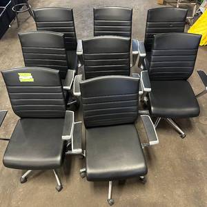 lot 145 image: 6 Office Chairs