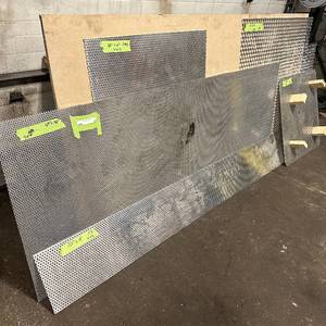 lot 173 image: Sheets of metal apear to be Aluminum