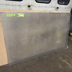 lot 174 image: Sheet of metal apear to be Aluminum