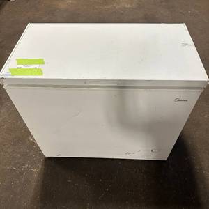 lot 182 image: Deep Freezer