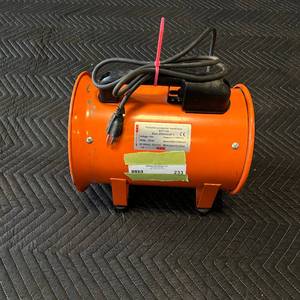 lot 233 image: Portable Propeller Ventilator