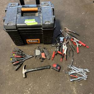 lot 244 image: Rigid Pack out box wit assorted tools