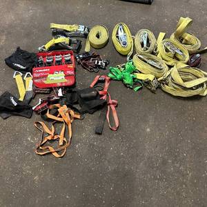 lot 246 image: Assorted Ratched Straps