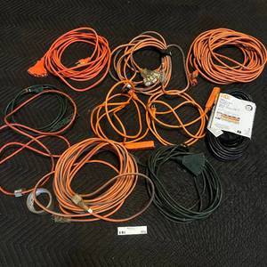 lot 273 image: Assorted Extension cords