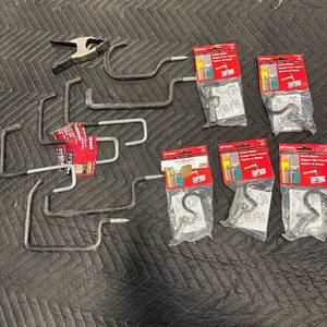 lot 295 image: Rafter Hooks